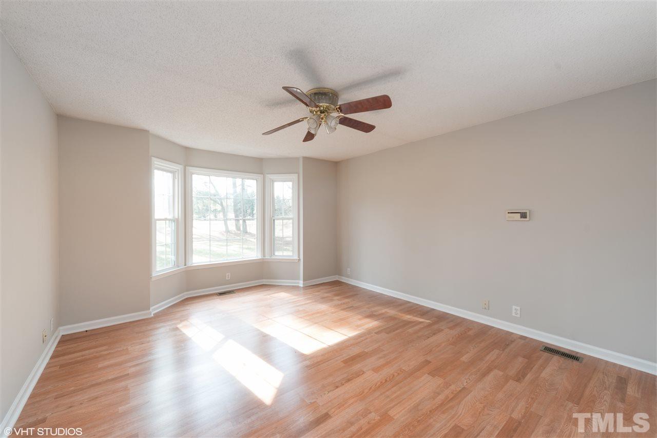 4629 Watkins Road Raleigh, NC 27616 - Photo 8 of 25