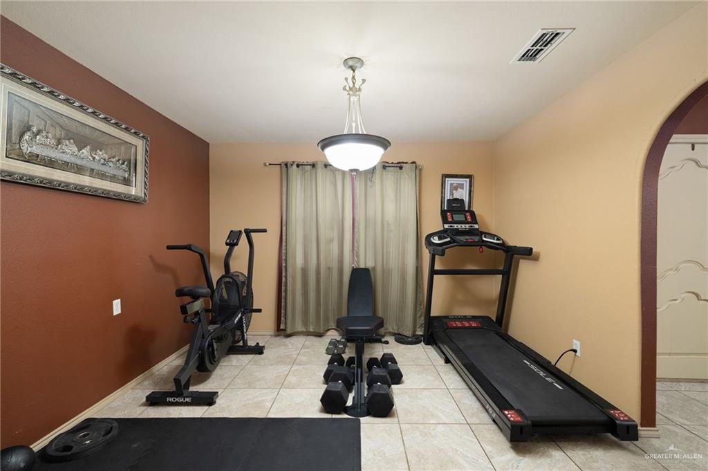 285 Tulipan Street Roma, TX 78584 - Photo 4 of 17 Gallery Image 4