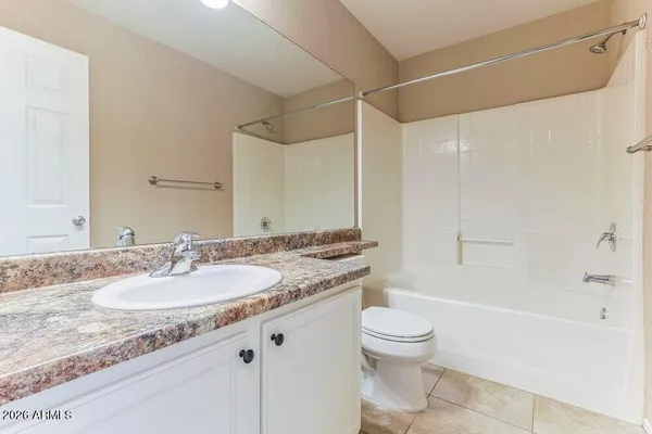 $2,185 | 3833 West Darrow Street, Phoenix, AZ 85041