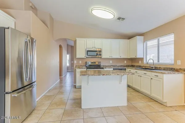 $2,185 | 3833 West Darrow Street, Phoenix, AZ 85041