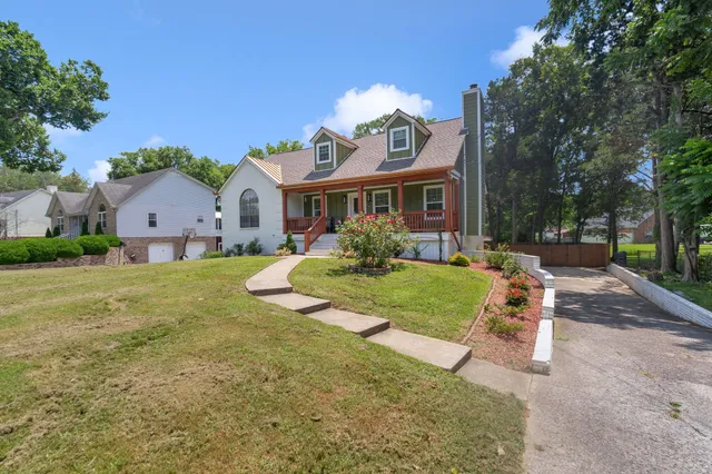 $600,000 | 402 Oakhaven Drive, Smyrna, TN 37167