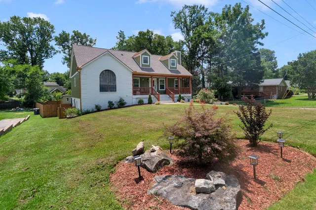 $600,000 | 402 Oakhaven Drive, Smyrna, TN 37167