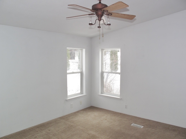 161 East Stringham Road Rockford, WA 99030 - Photo 13 of 20 Gallery Image 13