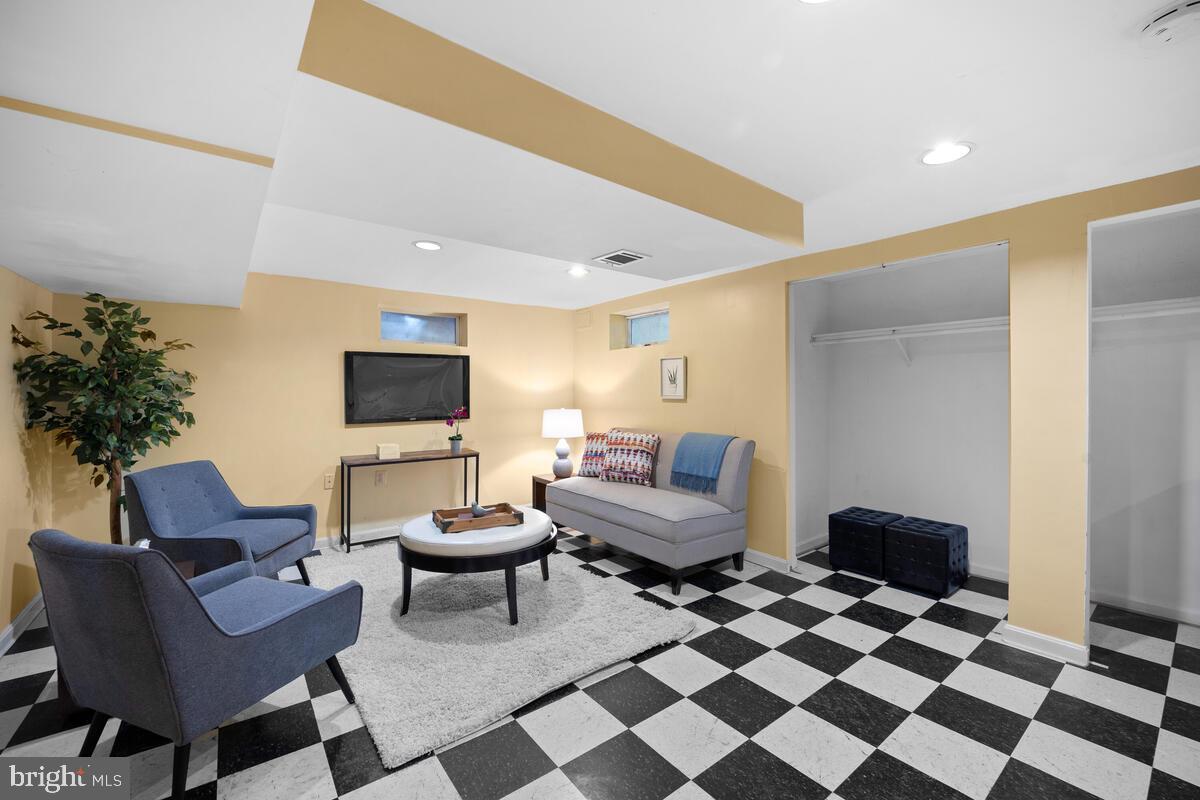 9112 Providence Avenue Silver Spring, MD 20901 - Photo 30 of 43 Gallery Image 30