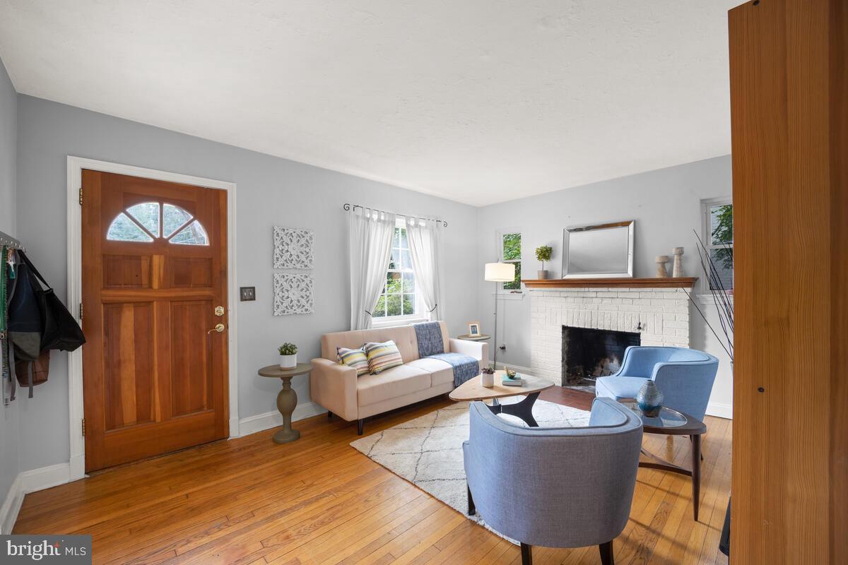 9112 Providence Avenue Silver Spring, MD 20901 - Photo 4 of 43 Gallery Image 4