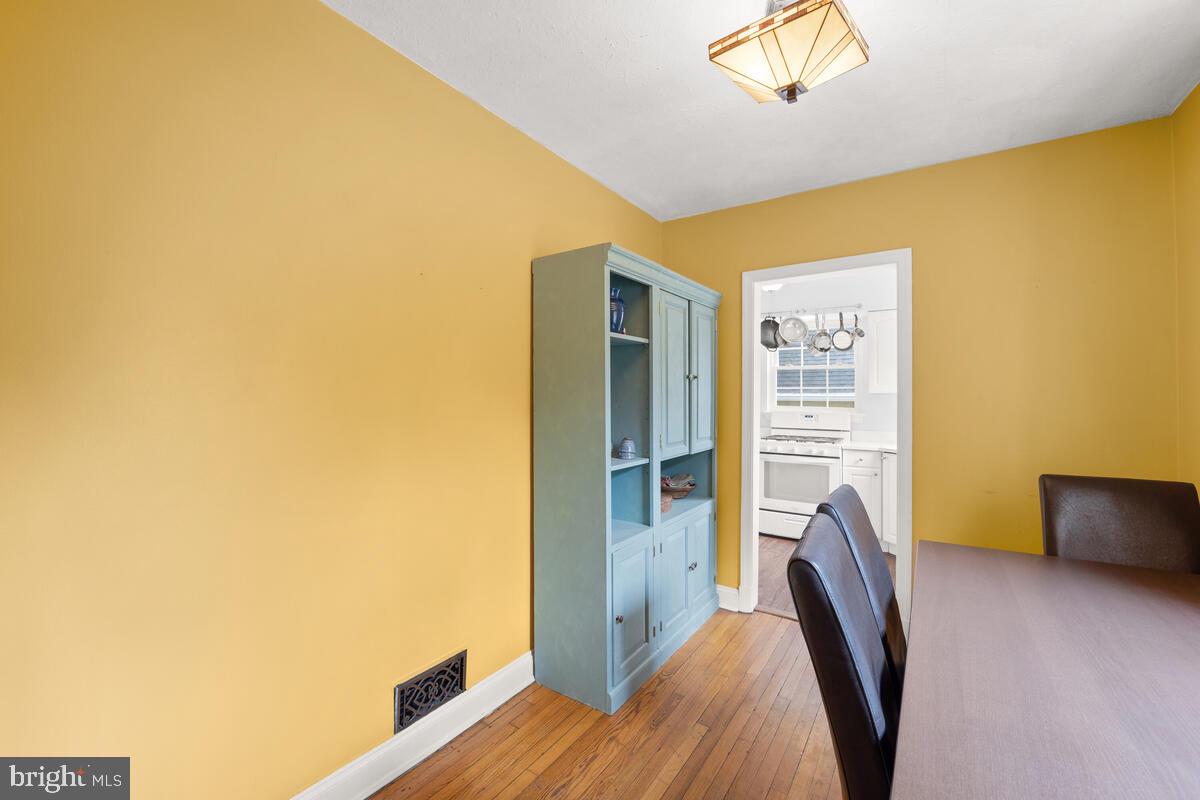 9112 Providence Avenue Silver Spring, MD 20901 - Photo 8 of 43 Gallery Image 8
