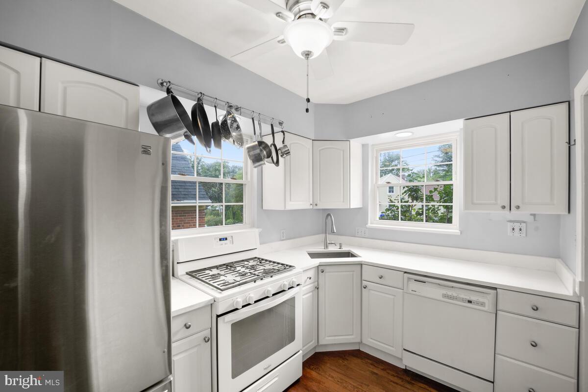 9112 Providence Avenue Silver Spring, MD 20901 - Photo 10 of 43 Gallery Image 10