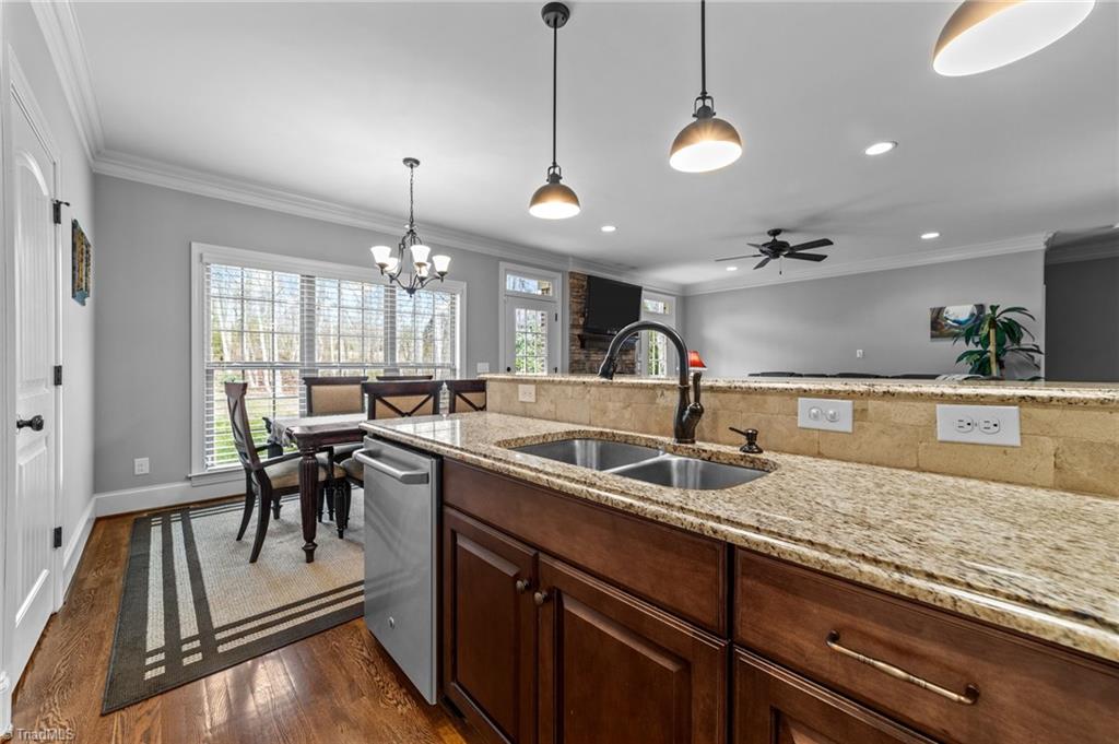 8444 Alice Player Drive Oak Ridge, NC 27310 - Photo 5 of 36