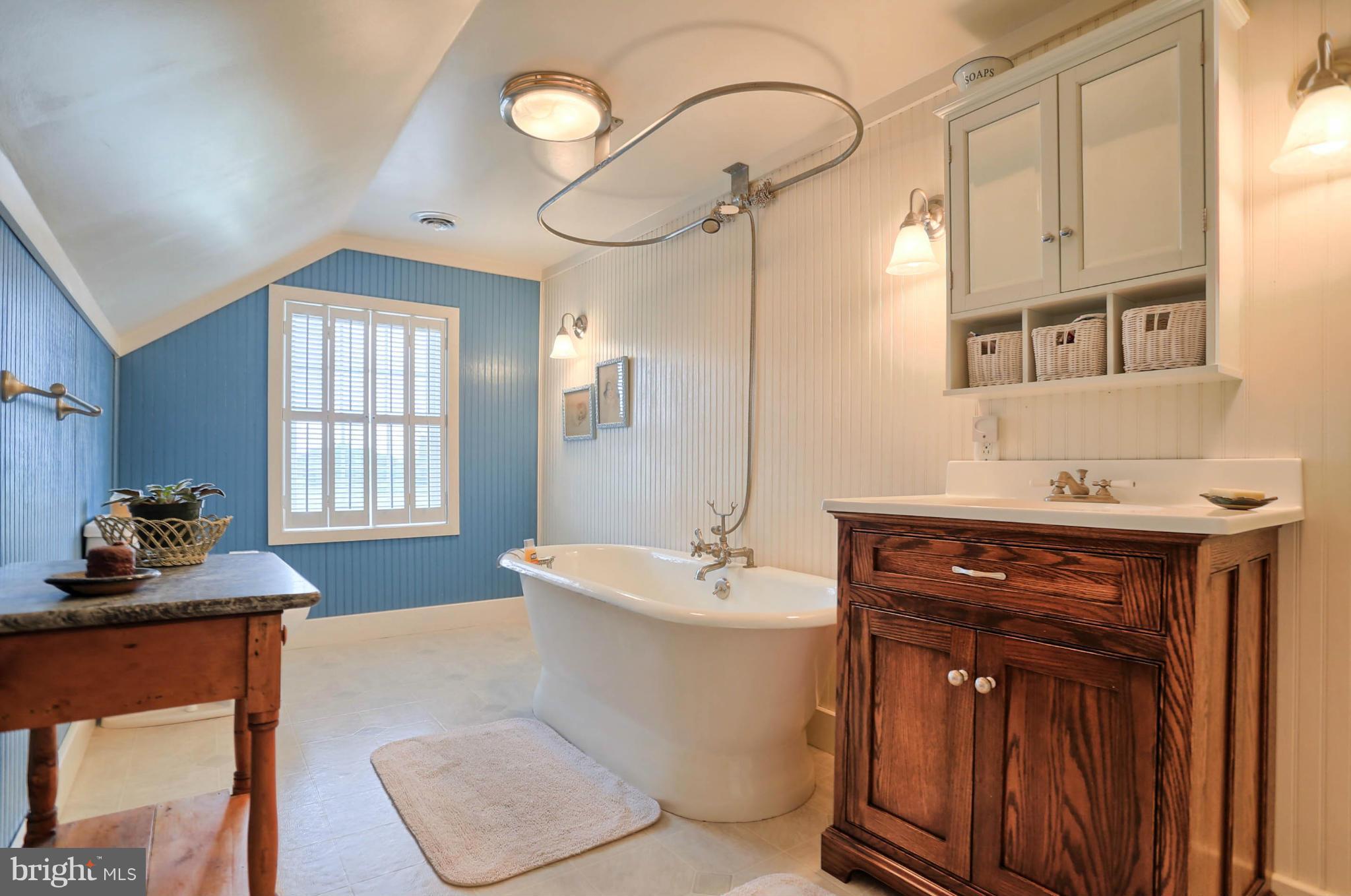 5205 Guitner Road Chambersburg, PA 17202 - Photo 21 of 30 Bath