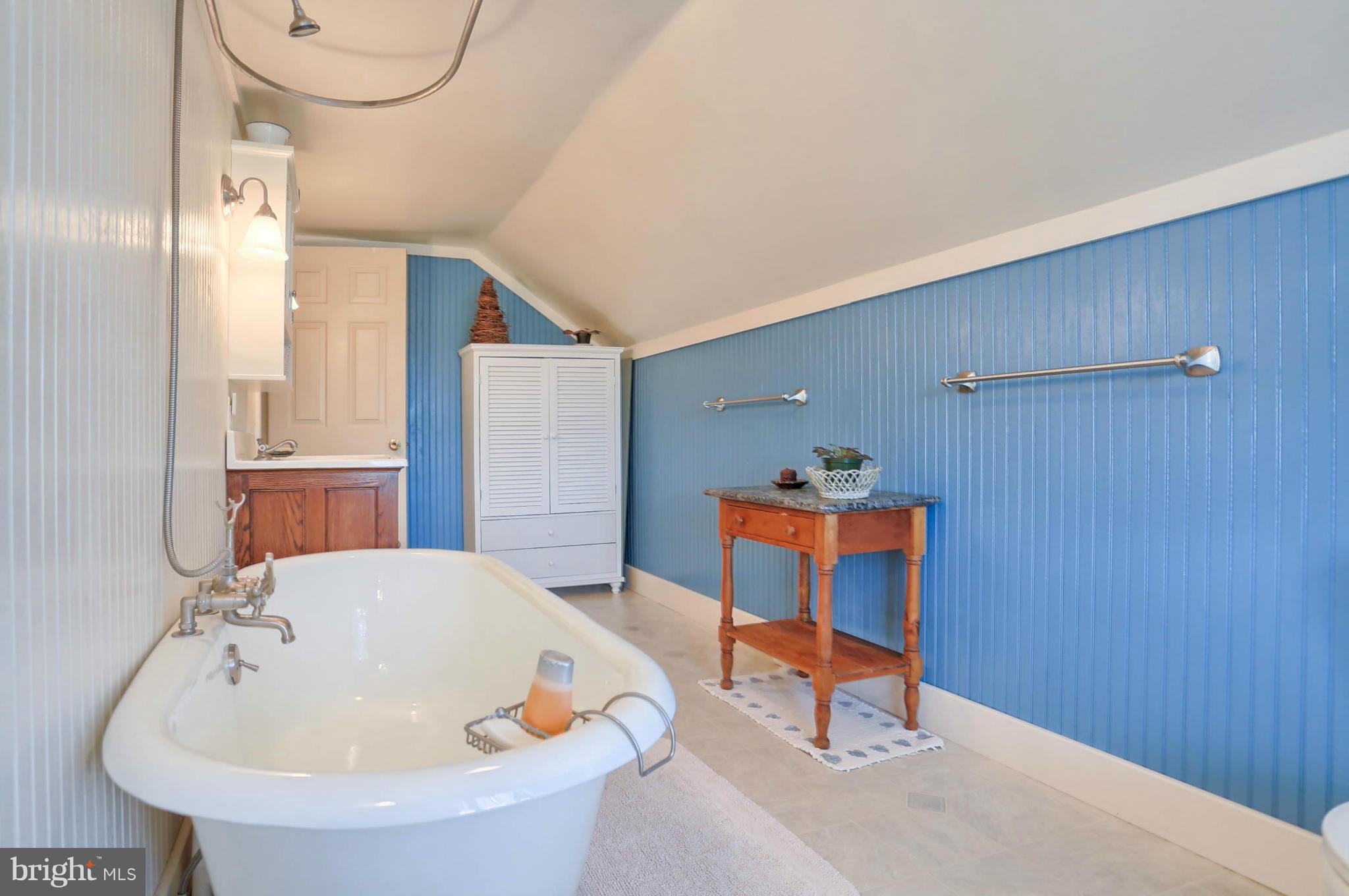 5205 Guitner Road Chambersburg, PA 17202 - Photo 22 of 30 Bath