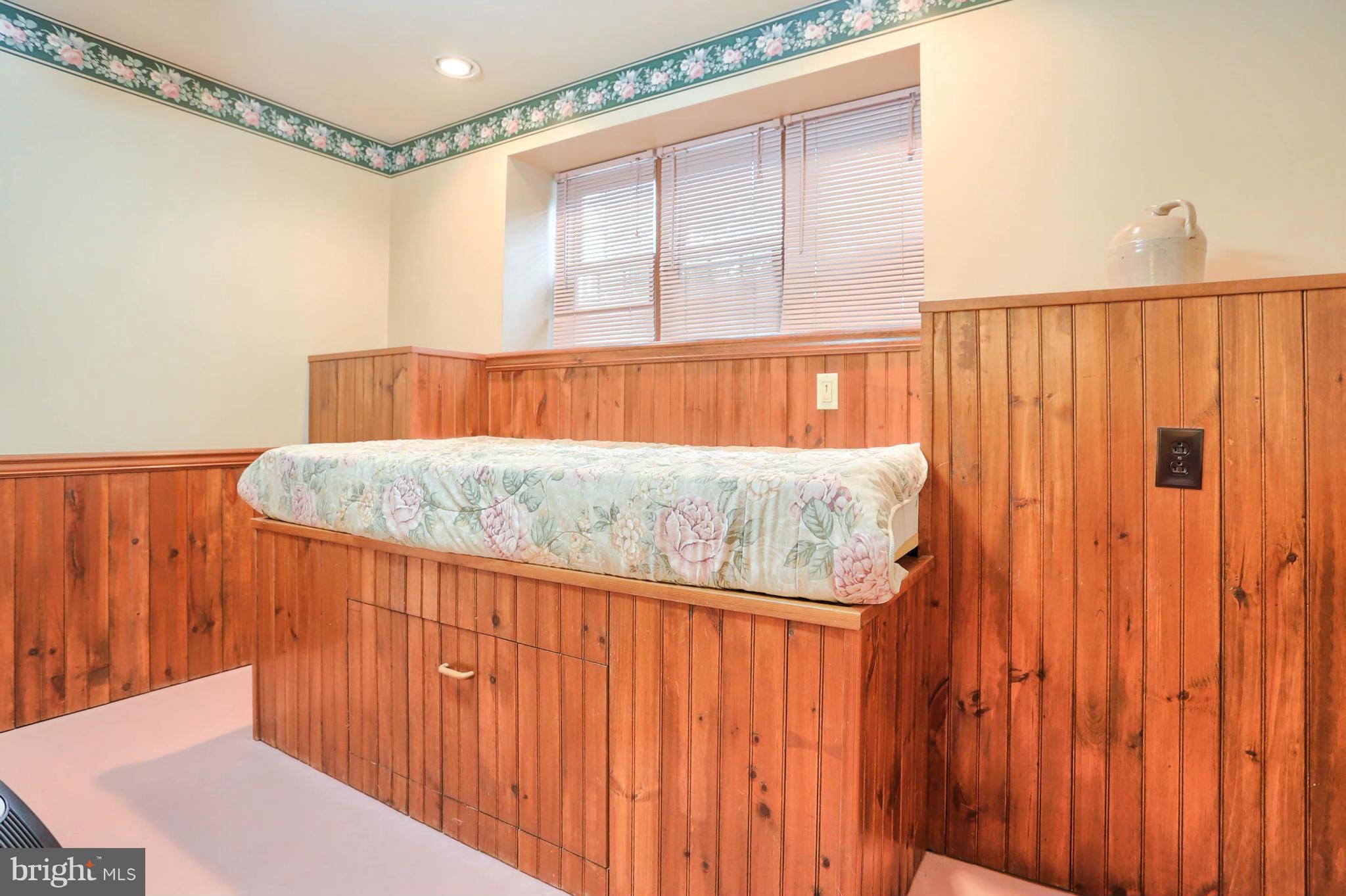 5205 Guitner Road Chambersburg, PA 17202 - Photo 27 of 30 Family Room