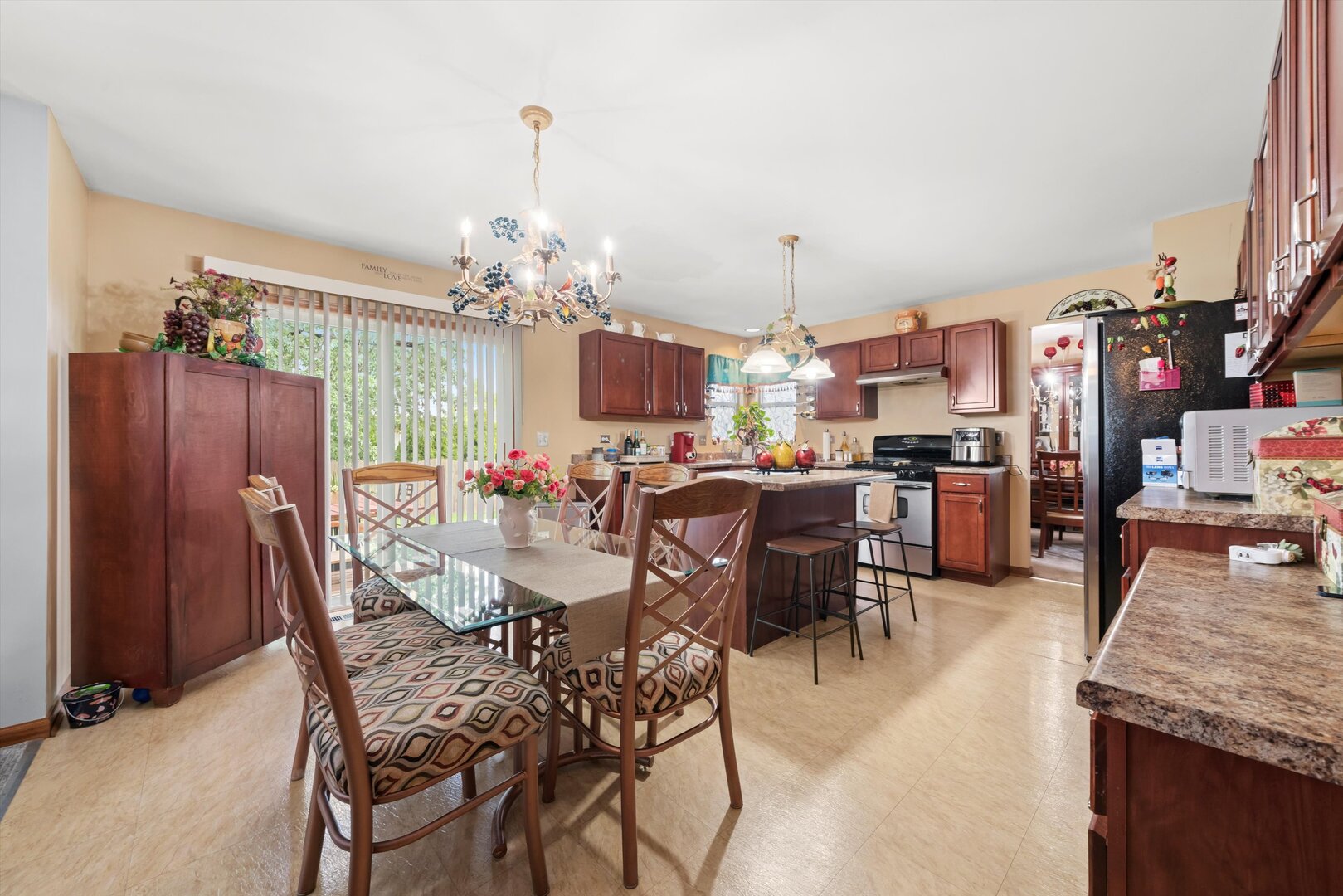 6501 Roth Drive Joliet, IL 60431 - Photo 11 of 45