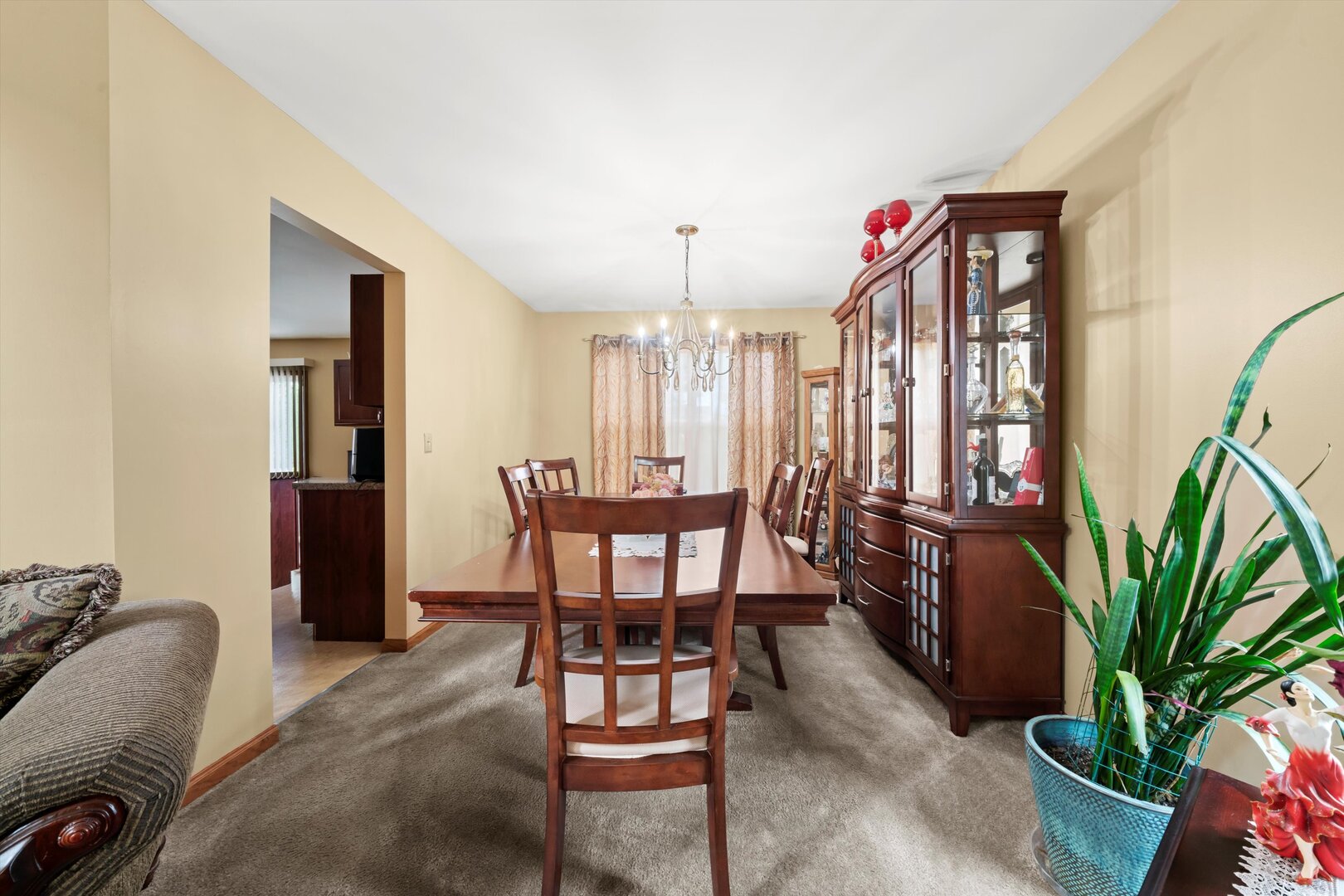 6501 Roth Drive Joliet, IL 60431 - Photo 8 of 45