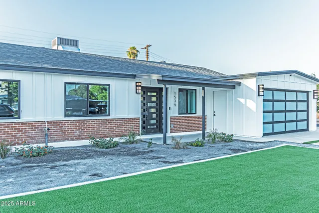 a view of outdoor space yard and front view of a house