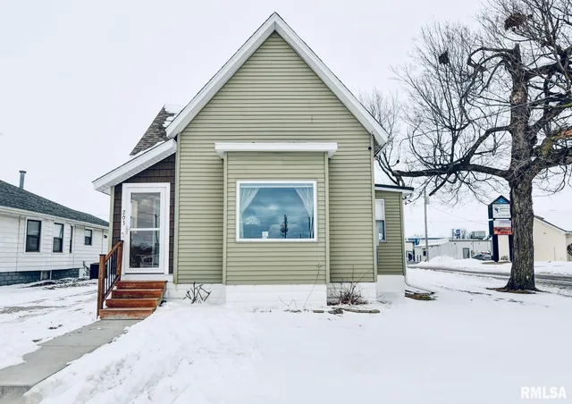 $132,900 | 203 West Poplar Street, Taylorville, IL 62568