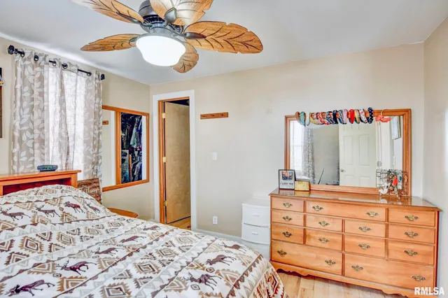 $132,900 | 203 West Poplar Street, Taylorville, IL 62568