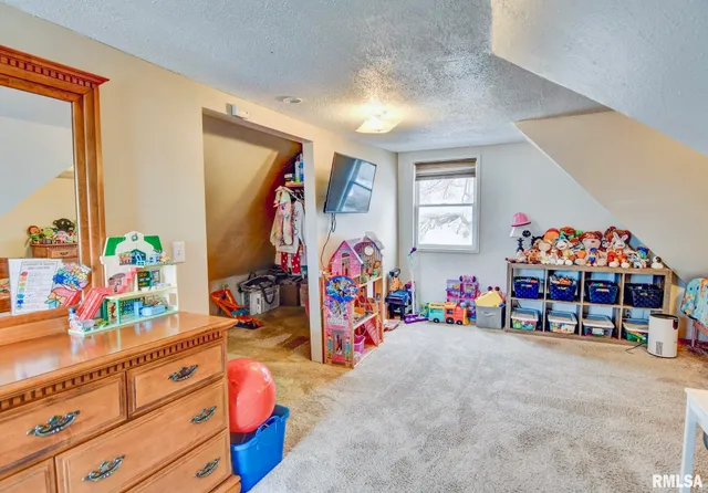 $132,900 | 203 West Poplar Street, Taylorville, IL 62568