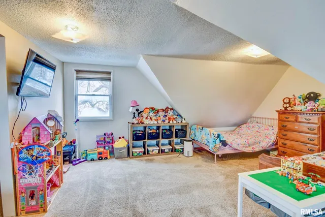 $132,900 | 203 West Poplar Street, Taylorville, IL 62568