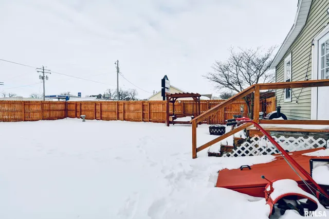 $132,900 | 203 West Poplar Street, Taylorville, IL 62568