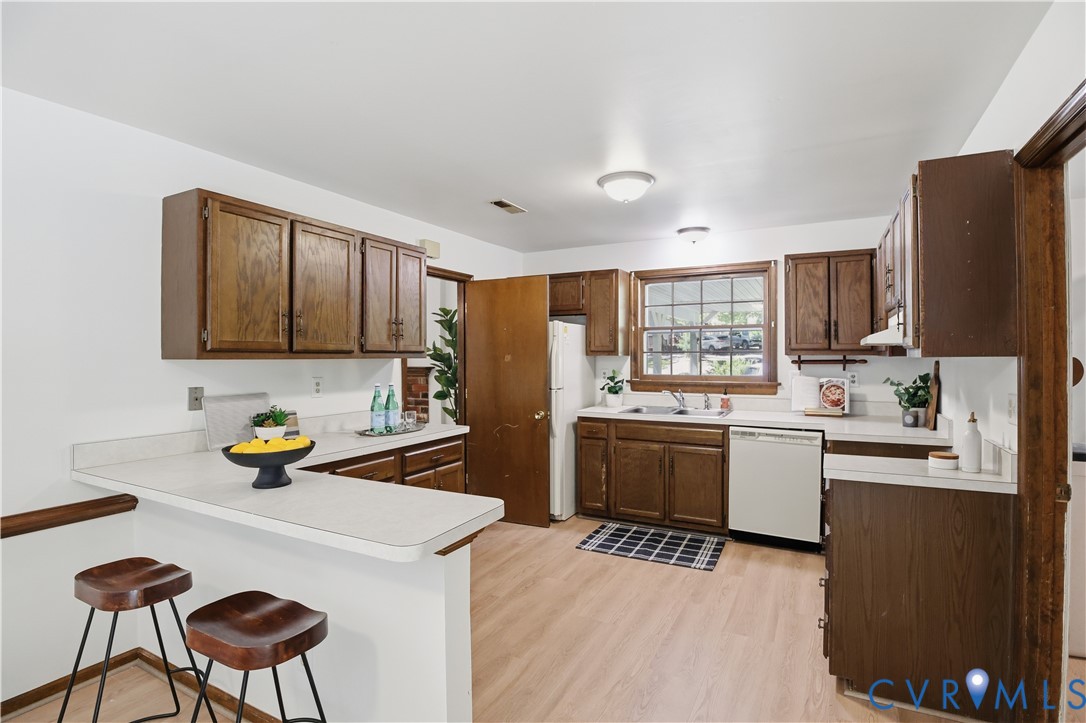 2869 Iverson Road Midlothian, VA 23112 - Photo 5 of 29