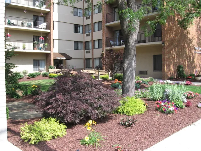 $350 | 314 Washington Road, Pittsburgh, PA 15216