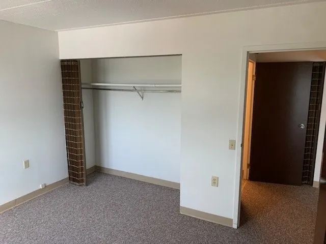 $350 | 314 Washington Road, Pittsburgh, PA 15216