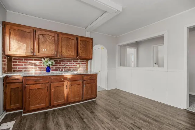 $160,000 | 3701 Shawnee Drive, Kansas City, KS 66106