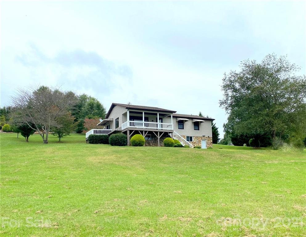71 Rabbit Ham Road Leicester, NC 28748 - Photo 3 of 22 Gallery Image 3