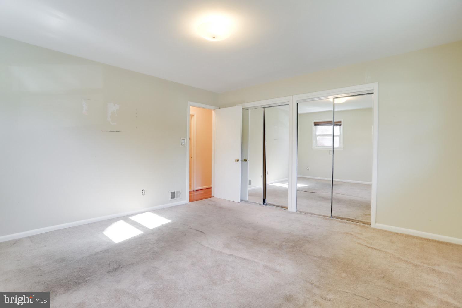 8802 2nd Avenue Silver Spring, MD 20910 - Photo 17 of 67 Spacious bedroom on 1st floor