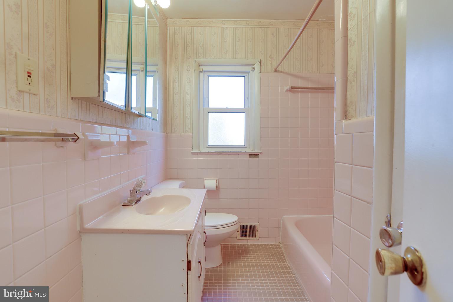 8802 2nd Avenue Silver Spring, MD 20910 - Photo 42 of 67 Original 1961 pink bathroom...