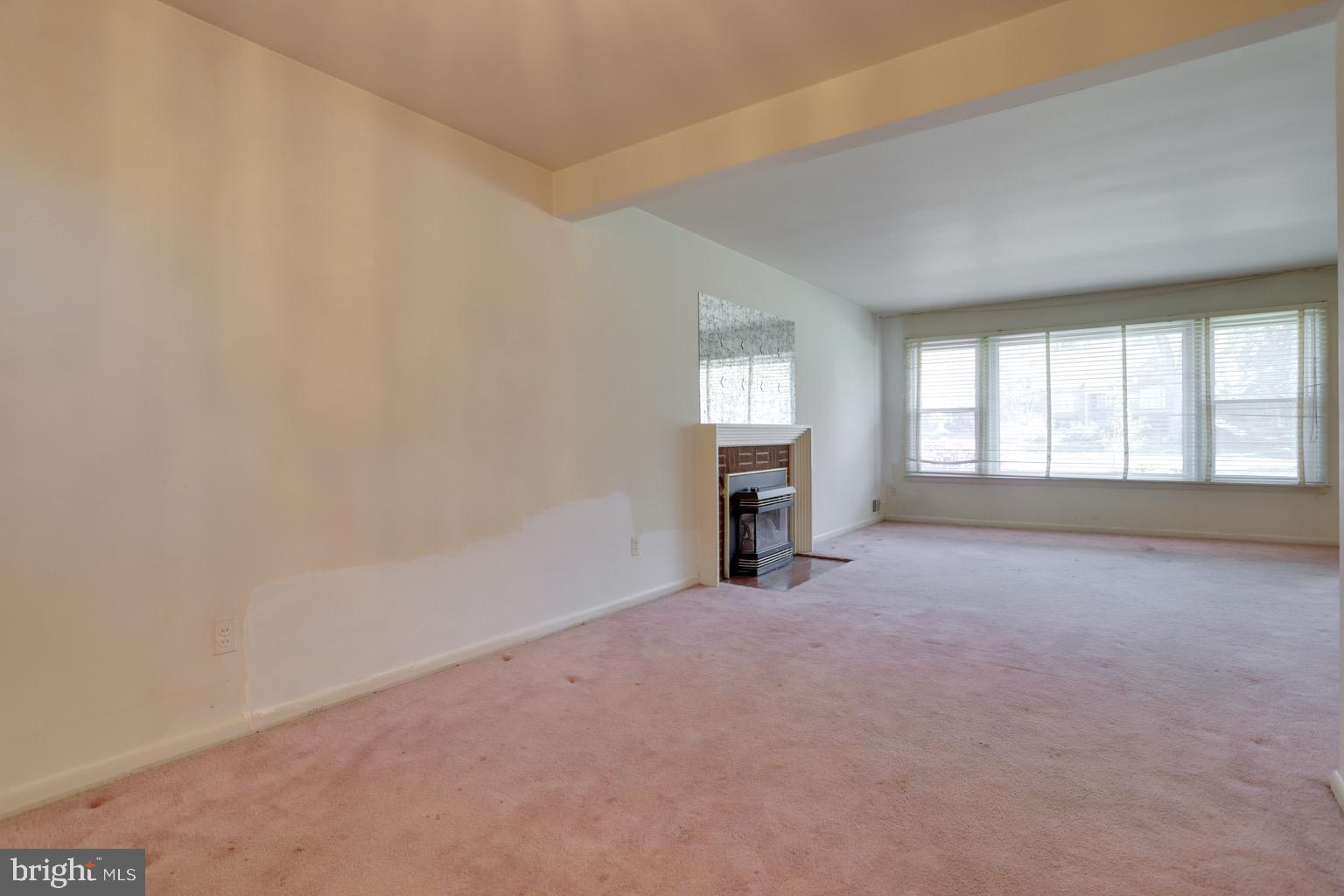 8802 2nd Avenue Silver Spring, MD 20910 - Photo 9 of 67 Dining room view to living room