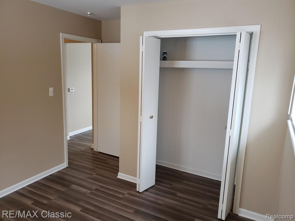 51116 Fairchild Road New Baltimore, MI 48051 - Photo 11 of 26