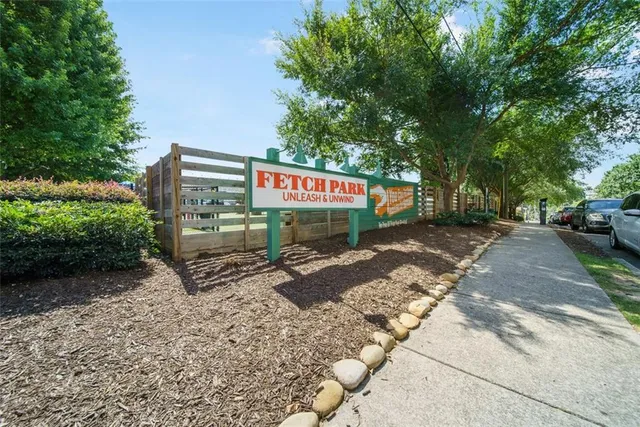 $275,000 | 250 Pharr Road Northeast, Unit 412, Atlanta, GA 30305