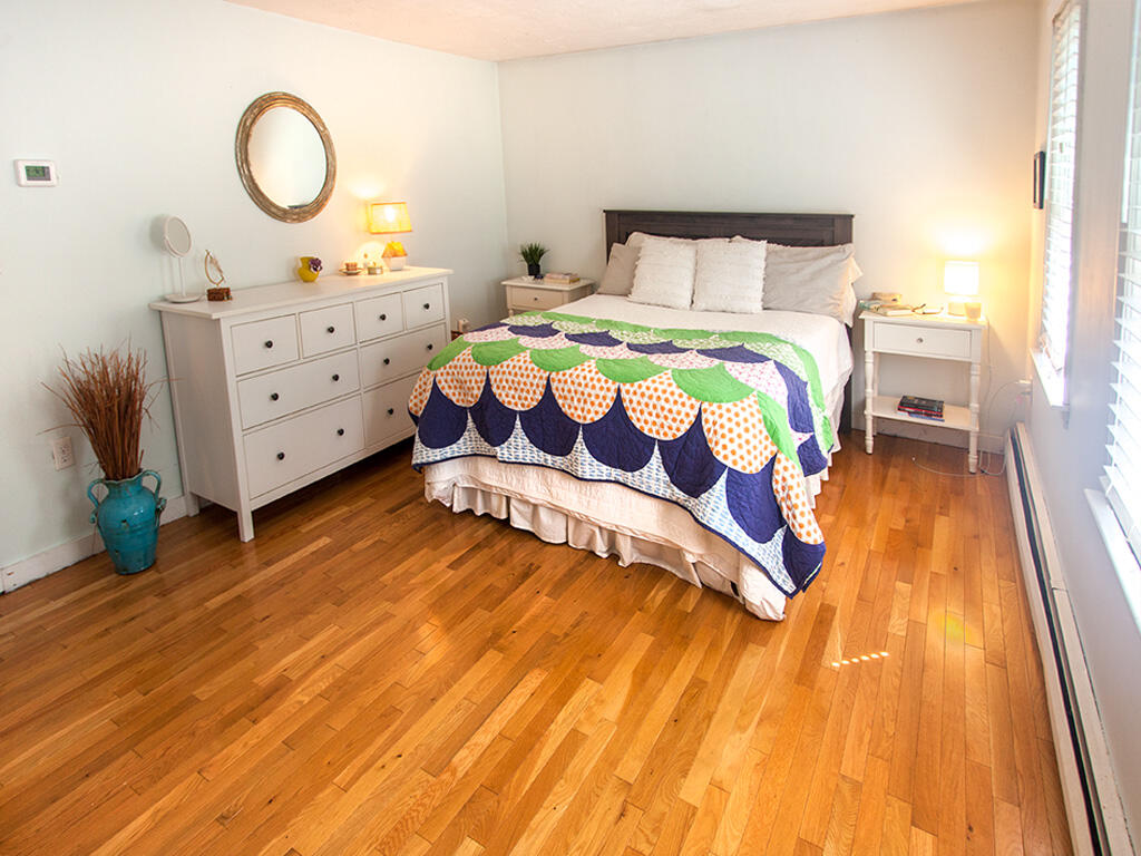4 Windsor Road Sandwich, MA 02563 - Photo 19 of 33 30