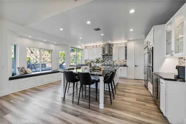 $2,800,000 | 23097 Lowridge Place, Saugus, CA 91390