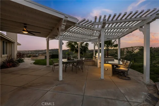 $2,800,000 | 23097 Lowridge Place, Saugus, CA 91390