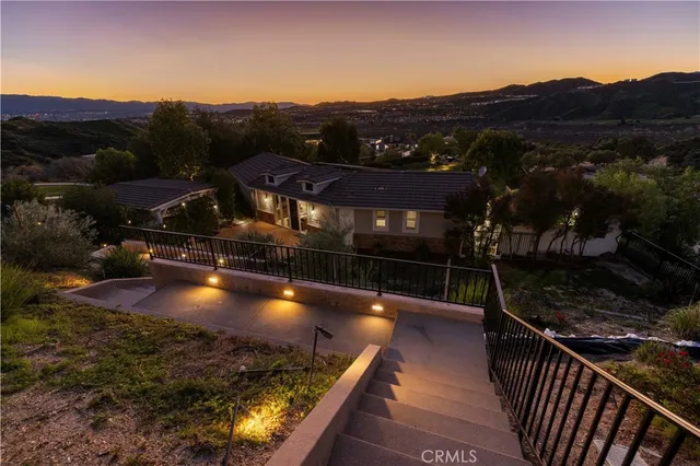 $2,800,000 | 23097 Lowridge Place, Saugus, CA 91390