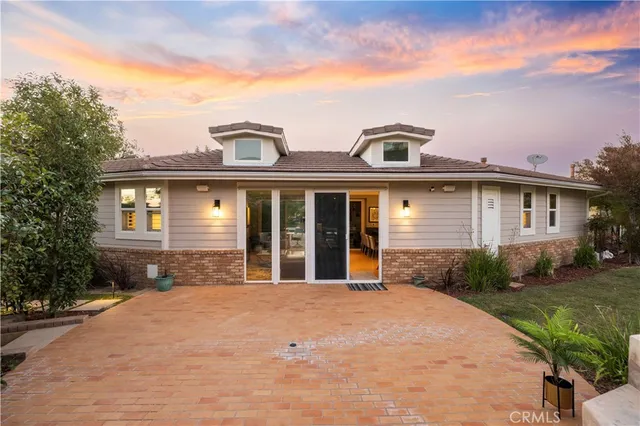 $2,800,000 | 23097 Lowridge Place, Saugus, CA 91390