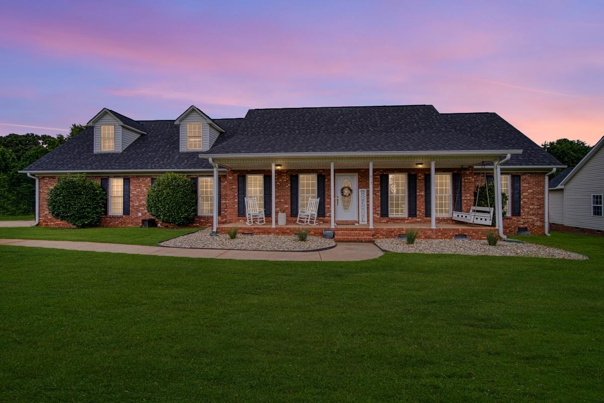 815 Redstone Drive Inman, SC 29349 - Photo 1 of 36