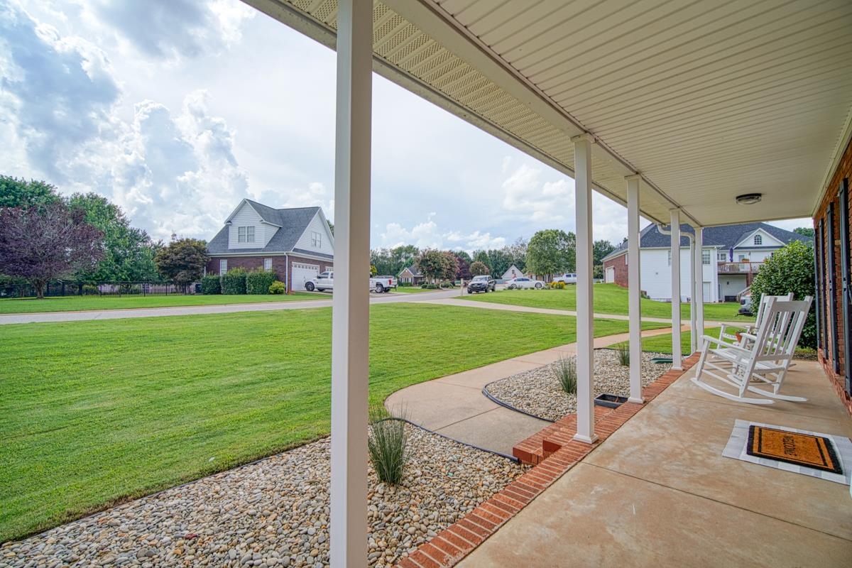 815 Redstone Drive Inman, SC 29349 - Photo 32 of 36