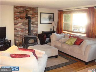 6 James Road Broomall, PA 19008 - Photo 5 of 11 Gallery Image 5