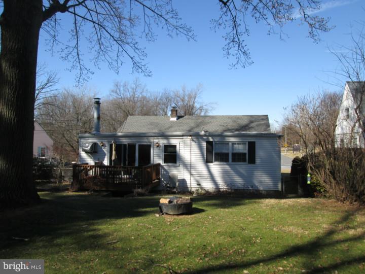 12107 Thornton Road Philadelphia, PA 19154 - Photo 25 of 25 Exterior Back