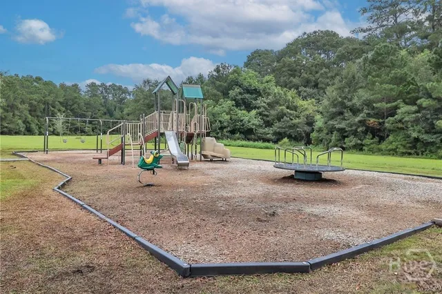 $2,450 | 808 Birchwood Road, Savannah, GA 31419