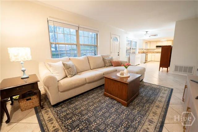 $2,450 | 808 Birchwood Road, Savannah, GA 31419