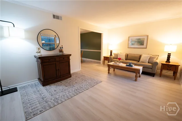 $2,450 | 808 Birchwood Road, Savannah, GA 31419