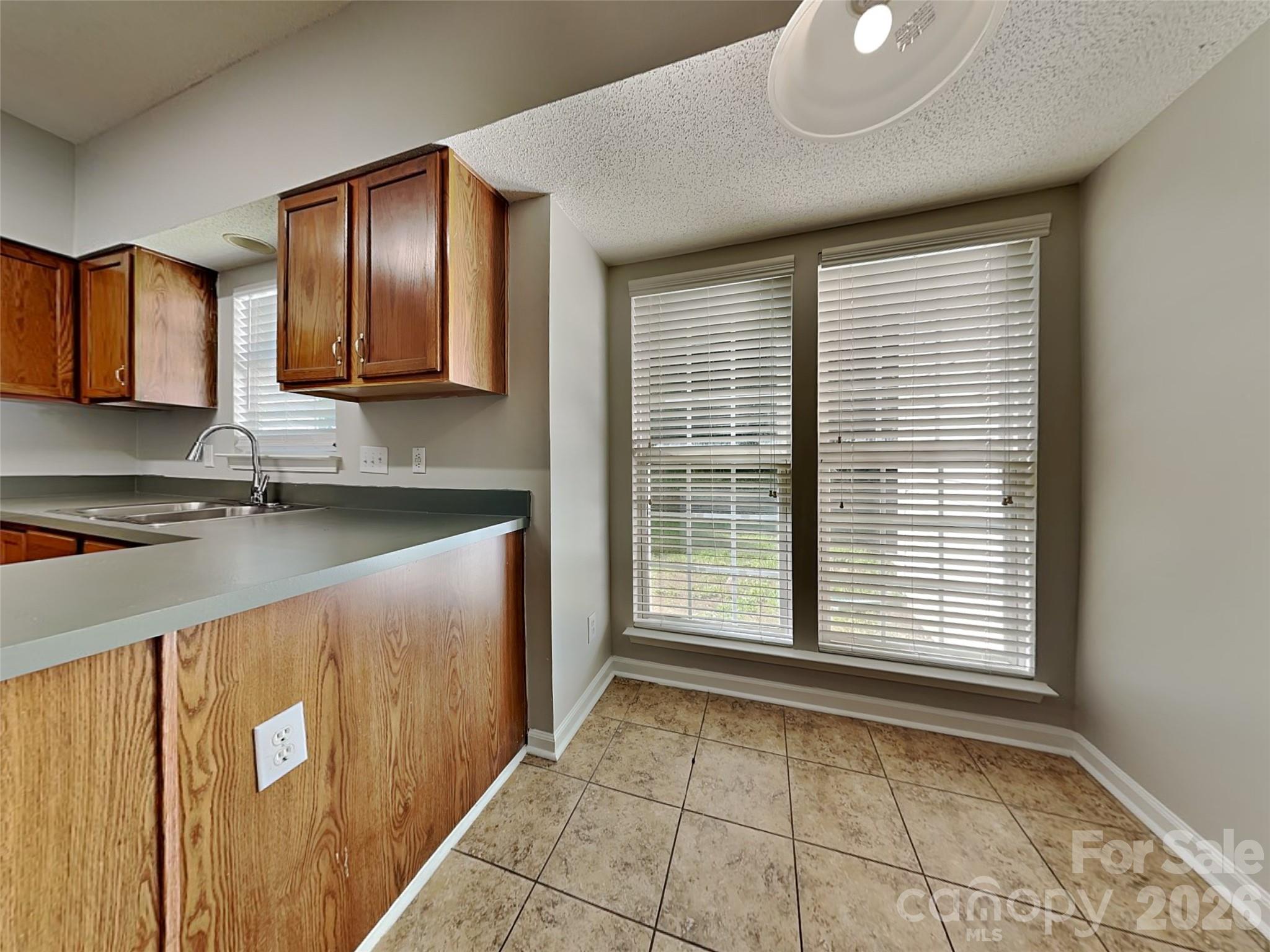 5414 Crisfield Road Charlotte, NC 28269 - Photo 4 of 17
