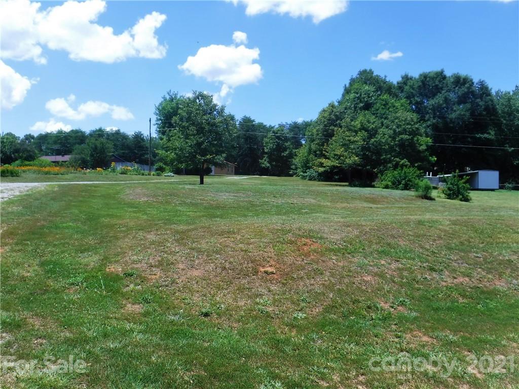 364 Whiteside Road Rutherfordton, NC 28139 - Photo 5 of 28 Gallery Image 5
