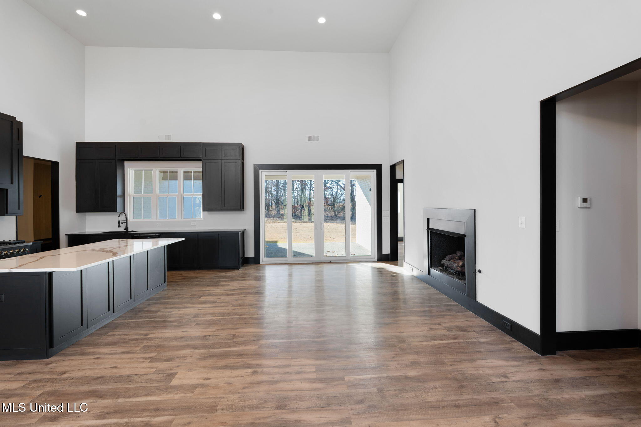 5199 Brook Lane Hernando, MS 38632 - Photo 12 of 47 Gathering/Hearth Room