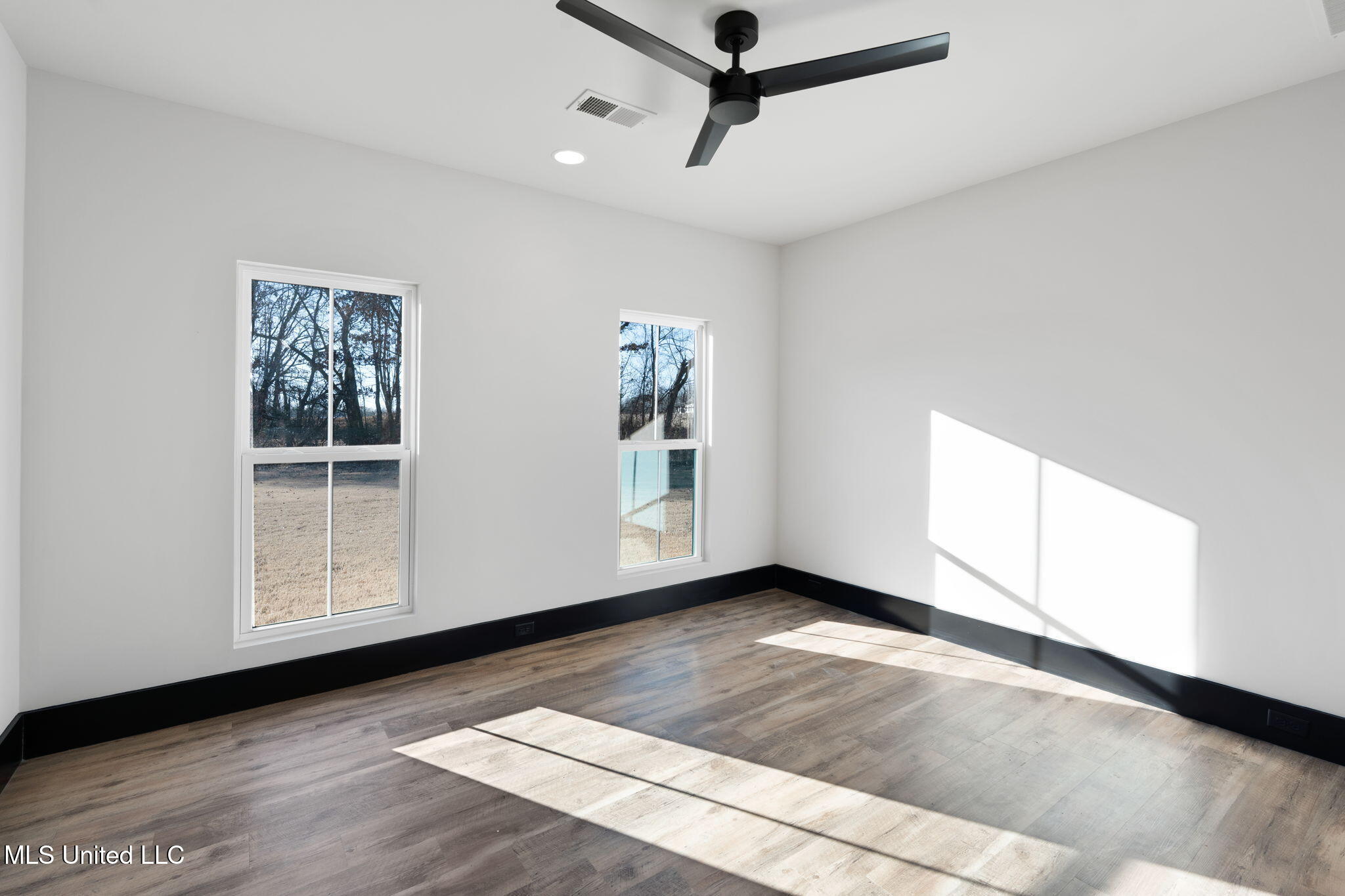 5199 Brook Lane Hernando, MS 38632 - Photo 29 of 47 Bedroom 2 - Downstairs