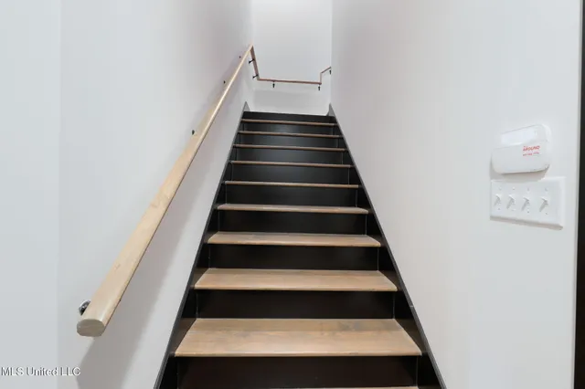 $659,900 | 5199 Brook Lane, Hernando, MS 38632